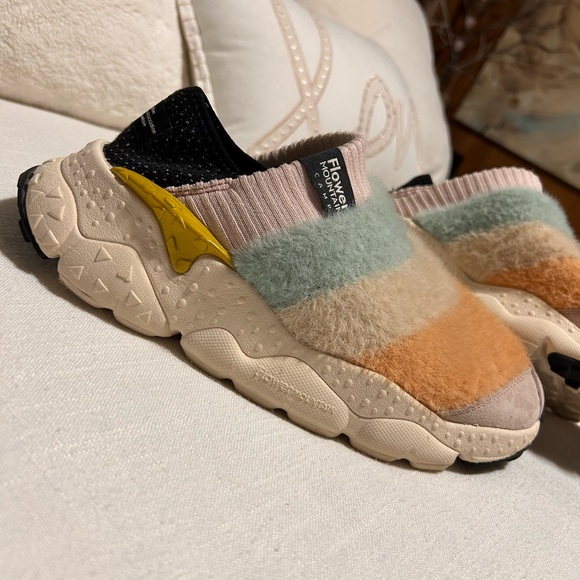 Anthropology Flower Mountain Camp Faux Shearling Slip on Sneakers - Picture 3 of 16